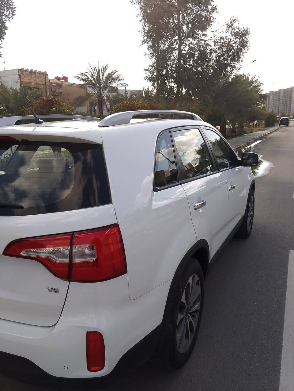 السلام عليكم سورنتو موديل 2014 شكل ال 15 سياره فول واحد على واحد خليجيه مقفوله كفاله عامه رقم بغداد مواصفات السياره سبعه راكب 6 سلندر بصمه بانوراما سياره جديده وخيره من الله مكان السياره البياع السعر 185رقم *********** بها مجال قليل
