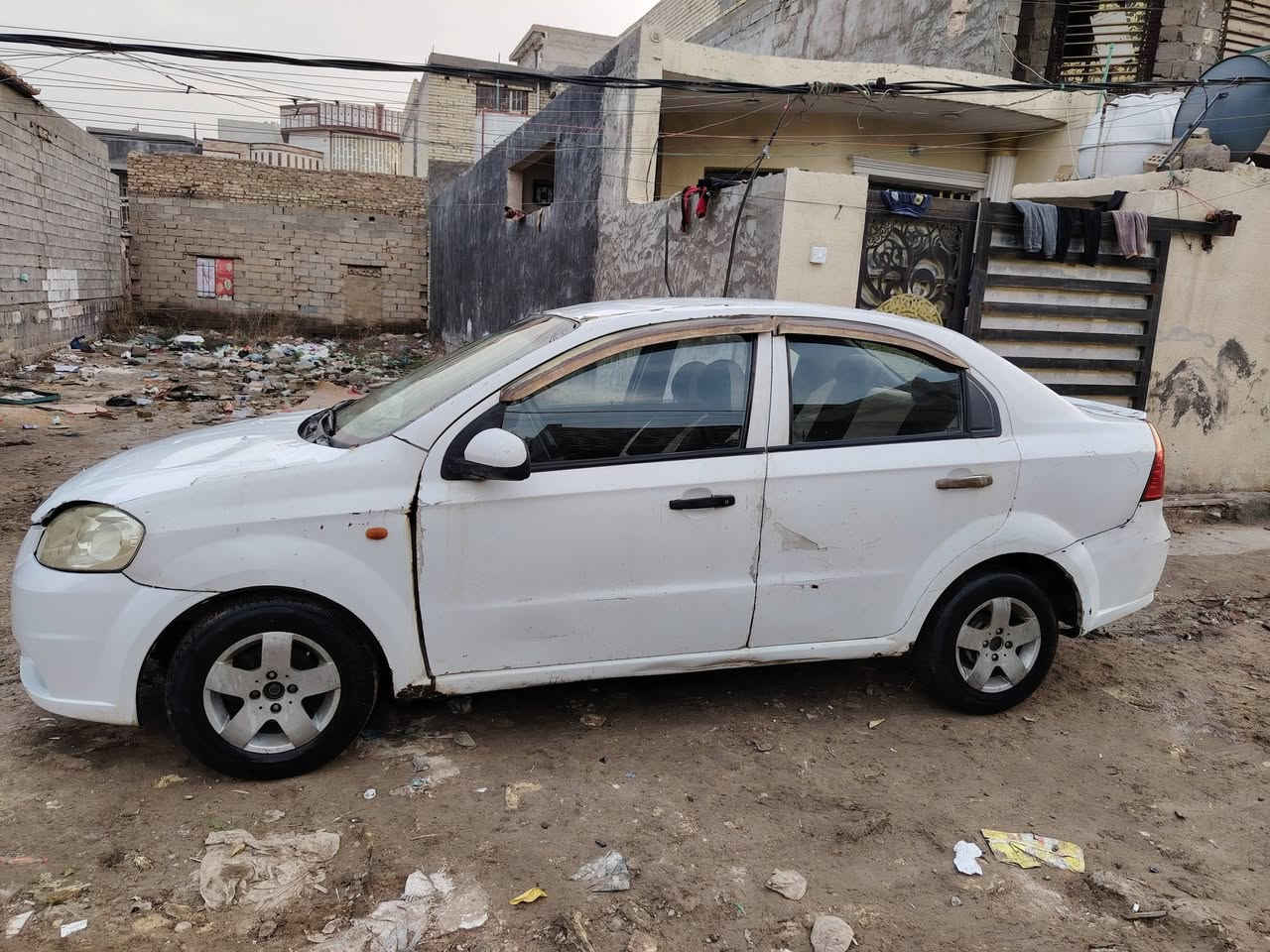 الشراي لا يسأل تعال وشوف👀 
افيو 2006 رقم بغداد صدامي تحويل ثاني يوم محرك وكير اوتوماتيك محور كورله جيد..كشر حسب ماموضح 
السعر 30..الاتصال وتساب*********** فقط
العنوان بغداد ابوغريب
