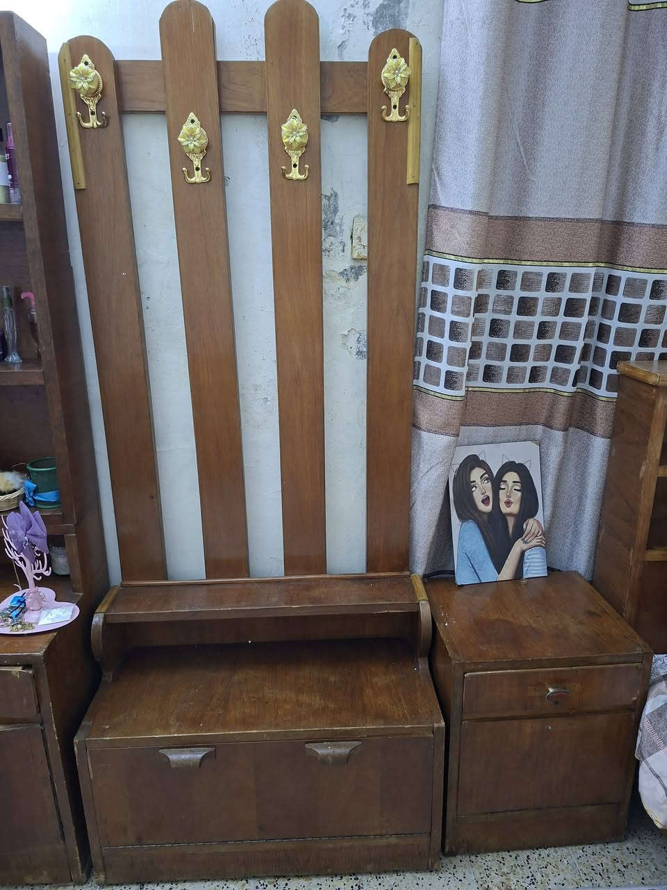 للبيع 
غرفة صاج كاملة بس بدون الكشن مال تخت صور كاملة وموضحة السعر 300 
زاوية خشب زان ثقيل جديدة قص صور واضحة بحدها السعر 65 الف


**إذا كنت صاحب هذا الإعلان وتريد حذفه لأي سبب، رجاءا أرسل رسالة إلى الدعم الفني**