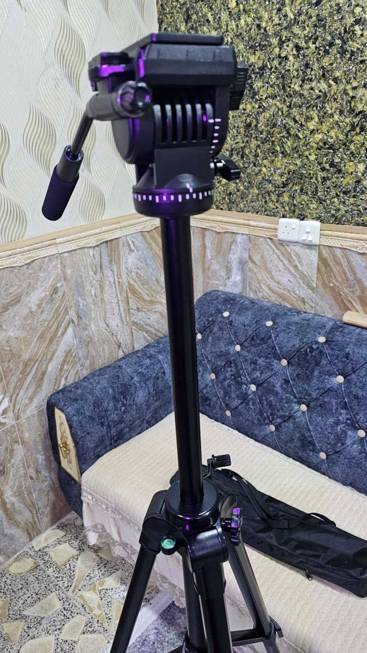 ستاند كاميرا هيدروليك مع حقيبة Yunteng 880 VCT-880 Portable Aluminum Tripod السعر 60 شامل التوصيل


**إذا كنت صاحب هذا الإعلان وتريد حذفه لأي سبب، رجاءا أرسل رسالة إلى الدعم الفني**