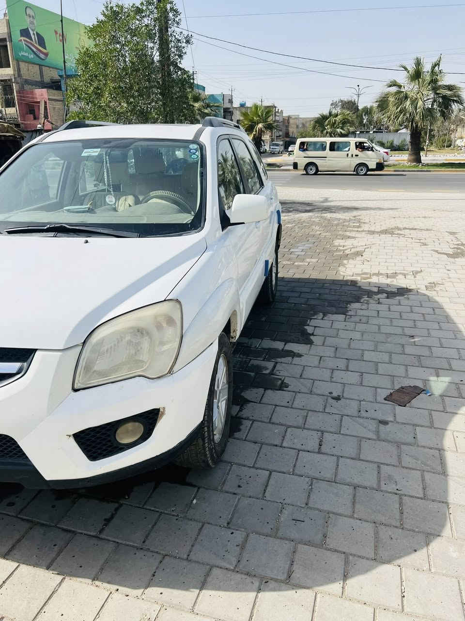 السلام عليكم كيا سبورتج. 2009  مكينه 2000 رقم سليمانيه بيها وكاله عامه بسمنه خليجيه السياره تخم تاير جديد. سياره جاهزه بيها اقل الشبر صبغ جاملغ اماني جهت السايق   الباقي مكفول.  اي ستفسار هاذ رقم صاحبها  ‭0772 967 0221‬مكاني بغداد البنوك.السعر 120 بيها مجال
