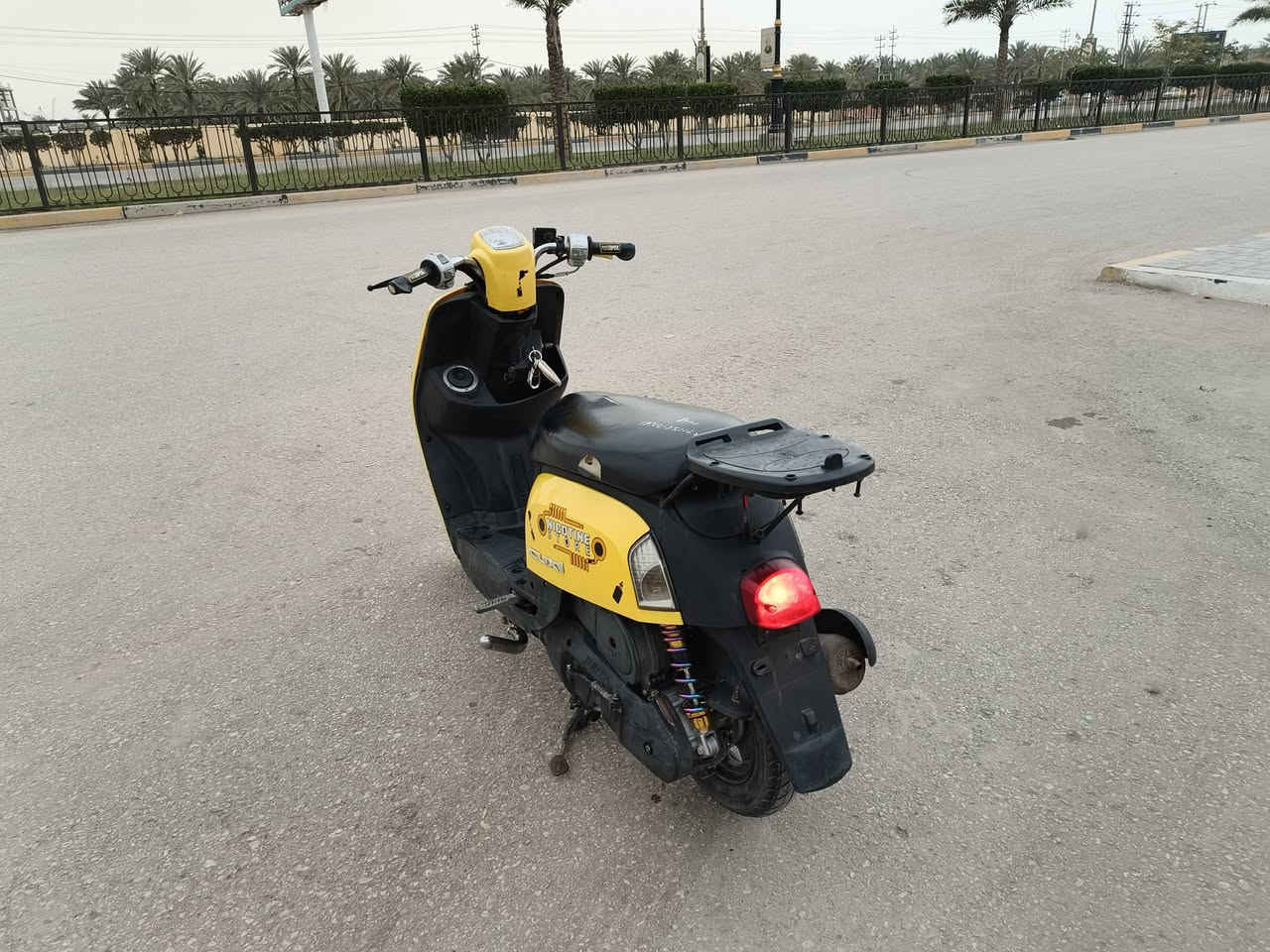 بوليسي كفالة (متروكة)⭕
دوامي غير محافظة ⭕
باتري جديد بيها 

حالياً ⭕ سلف هندر كهربائيات محرك كفالة

مكانها حي العباس 

700 بيه مجال بسيط 

***********

