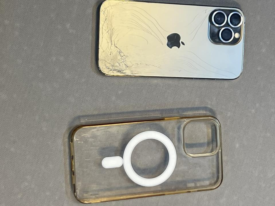 سلام عليكم آيفون ١٣ بروماكس مكفول عدا الضهر  لبيع أو مراوس ١٤/١٥ مكاني سماوه رميثه ***********
