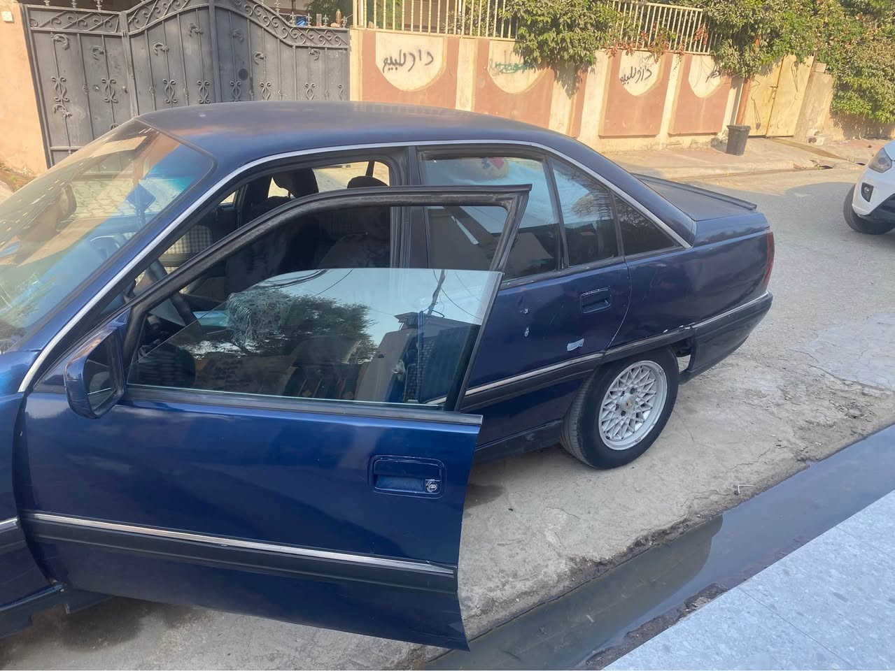 اوميكا مشروع وطني لحد 27حجم 20 
بدون حادث بدون خياس شرط تحويل
 بيه بطاقة بانزين 
محرك كير كهربائيات بشرط
سعر 36 بيه مجال بسيط مكاني كركوك
*********** كركوك, العراق
