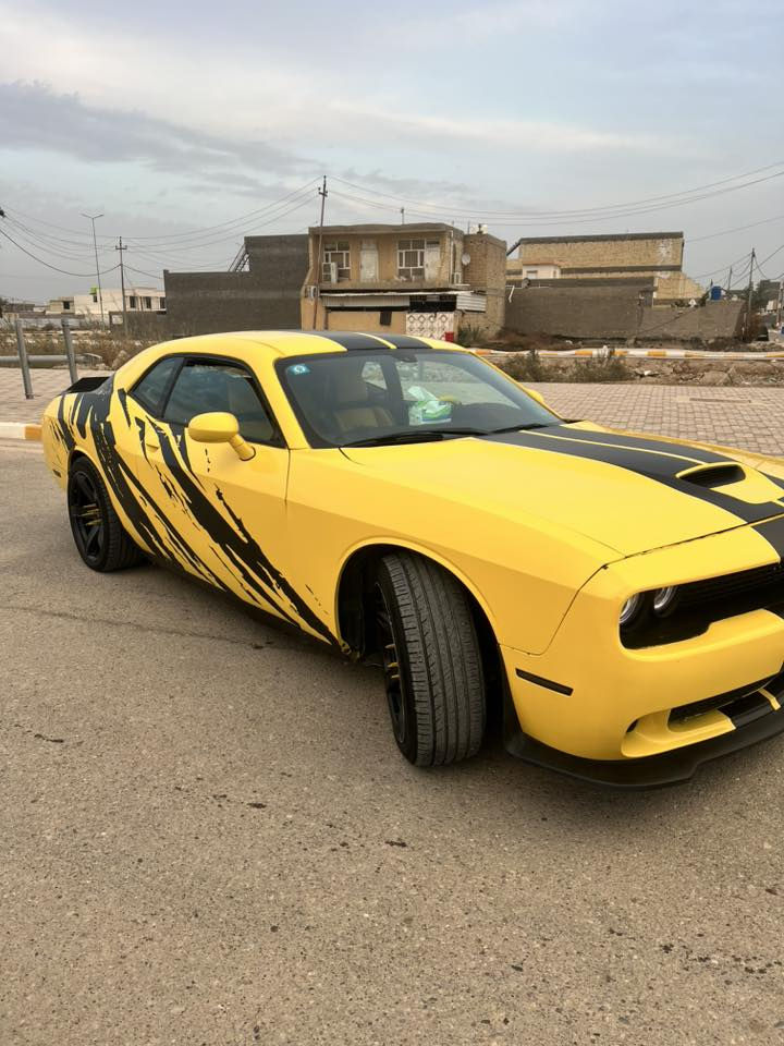 جالنجر 2013 sxt 3600
تغيير لون من اسود الى ليموني 🍋
بجم محدث بلكامل موديل 2020
كشنات جلد اصفر + قمارة كنتارة + كرسي كهرباء
رقم مميز 
كير ومحرك مكفولات
شاشة وكامرة
تحكمات ستيرن وشفتات ومثبت سرعة
منضومة زنون 
تايرات تو سايز 
ويلات 20 نجمة 
تبريد قطعتين
كزوزات وبرمجة بك فاير
والسونار مرفق بلمنشور
عنوان واسط قضاء الصويرة قرب بسماية
***********
السعر ….. 108 ورقة وبيهه مجال قليل
