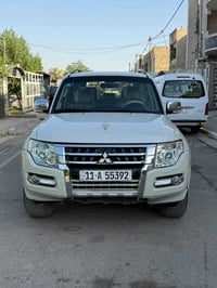 ،،، للبيع او المراوس وانطي فرق باجيرو موديل 2009 لون صدفي محرك ٣٠٠٠ مك...