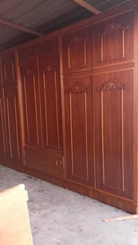 كنسول • جانب أيمن