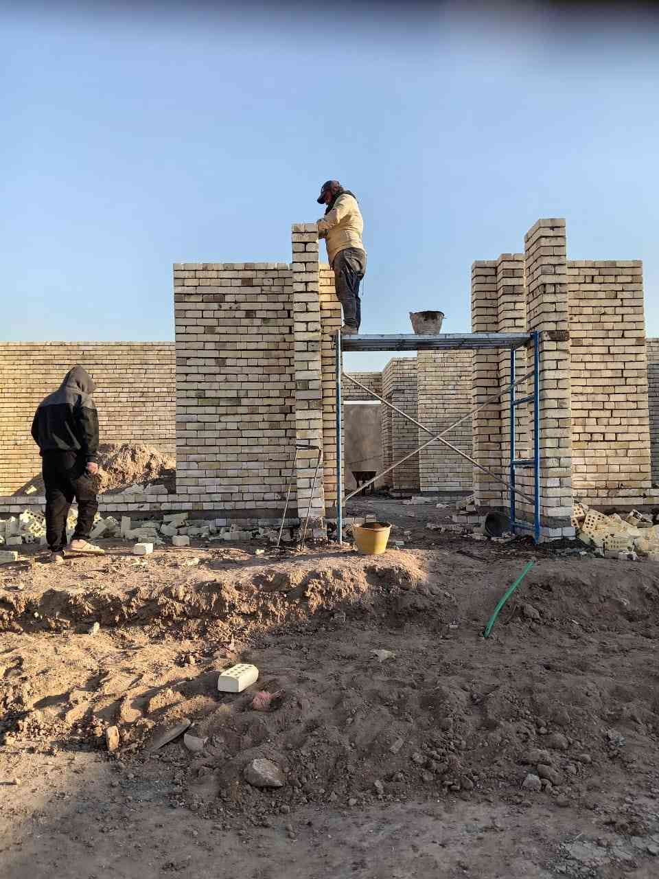 سلام عليكم ورحمه الله وبركاته خلفه بناء درجه اولى ونشر عل قالب ولتزام بلمواعيد سرعه  بلعمل بناء طابوك بلوك متفرق حالين نشتغل بغداد وهذا رقمي وبي واتساب ***********ابوسعدالخلفه
