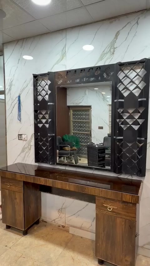 البيع عدد٤ميوزه٤مرايات نظيفات سعر مناسب اتصال ع رقم  ***********
