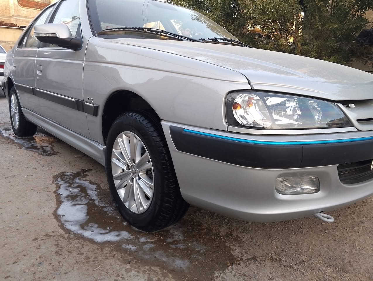 سلام عليكم
بارص موديل 25 اخت الزيرو ماشيه 3000 حره باسمي كفاله من الصبغ والتبديل والبارد كشنات كهرباء تحكم استيرن جهتين شاشة اعطال كامره خلفيه حساس خلفي 
سعر 94مكاني بغداد
للستفسار***********
