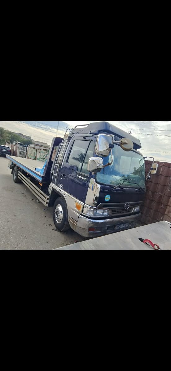 هينو صطحيه سيارة جاهزه مكينه سوبر رقم واصط انكليزي 2001 سنويه حمل سعر 210بدي 3جكات *********** مكان بغداد البلديات اخوان اني مكلف بل نشر
