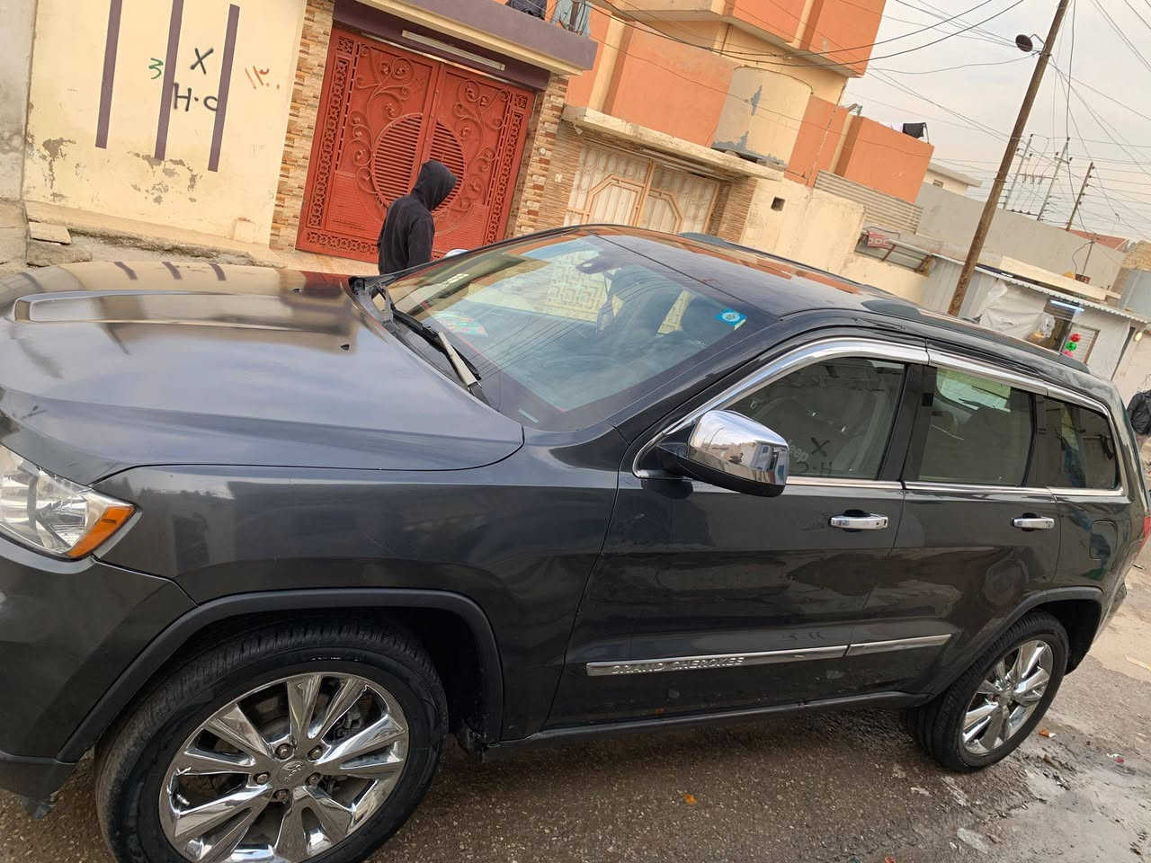 السلام عليكم جيب لاريدو  موديل 2011  امريكي رقم بغداد بسمي مشروع وطني
مواصفات نص فول
بصمه تشغيل
بصمه ابواب
كير 4نمره
محرك 6 سلندر 
مثبت سرعه 
تبريد
 قطعتين
نظام القياده
ايكو+سبورت
كشنات جلد 
ضخم ويلات كروم
مكان الموصل جانب الايمن
***********
السعر خاص
