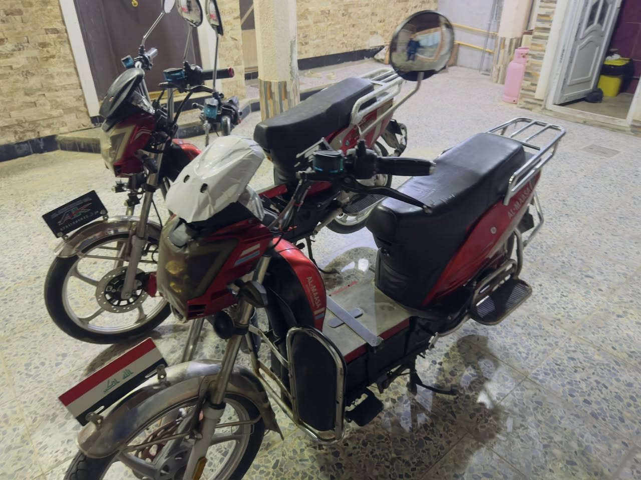 السلام عليكم هارليات ثنين واحد موديل 23 وواحد 25 ثنينهن نضيفات وكلشي بيهن شغال ال 23 بطاريات
 جدد عالفحص ال25 بطاريات زينه بس منفوخات مكاني الجولان 
سعر الواحد 350 وبي مجال 
***********
***********
