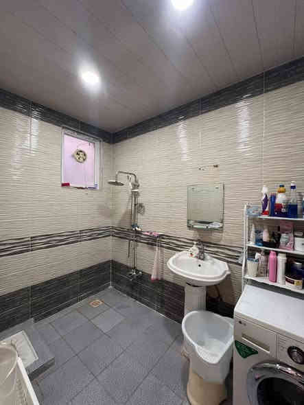 🏦#خانووی نوێ تاپۆ  || کۆلانی ١٢ متری  || فول کوالێتی || بۆفرۆشتن 
🌍#شوێن || هەولێر || گەڕەکی ٥ حصارۆک  ||   نزیک مزگەوتی شیخ عبدالحمید بزیني       
🧱#ڕووبەری|| ١٧٠م  
🗄#پێک هاتوەلە||  ٤٥ ژووری نوستن مطبخ  ومطبخ عمل و ٢ هۆل و  دیوەخان ٣ حمام بەیتونە    
💰#نـــرخ  || 
📠#بۆ پەیوەندی کردن
📴فایبر واتساب ***********
📴فایبر واتساب ***********
ــــــــــــــــــــــــــــــــــــــــــــــــــــــــــــــــــــ
🏦#بيت جدید  طابو   ||علی شارع ١٢م خدمات کامل|| فول vip || للبیع
 🌍#الموقع ||  اربیل|| حي ٥ حصاروک   ||قریب جامع شیخ عبدالحمید بزیني     
🧱#المساحة || ١٧٠م     
🗄#یتکون بیت ||  ٥ غرفة نوم مطبخ  مطبخ عمل و ۲ صاله استقبال و ٣ حمام بیتونە  
💰#الســعر ||   
📠#للاستفسار اتصلوا ........
📴فایبر واتساب ***********
📴فایبر واتساب ***********
