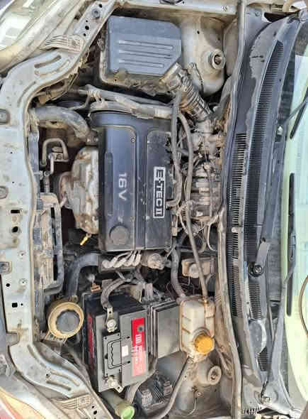 افيوا 2016 
محرك 1600
تبريد. تدفئه.  فول شغال 
شاشه بلوتوث زوج تايرات جديد 
بطاريه جديده 
سعرها ٨٠ ورقه و بيها مجال 
***********
