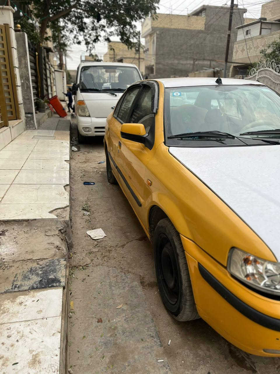 سلام عليكم سياره سمند موديل2011 تكسي السنويه ب اسمي تحويل ثاني يوم
مصفره هيئه غرامات ما عليه بس الشباج مال دعاميه الاماميه مكسور سياره  محوره كير و محرك كورلا بيكاتشو شرط فحص فيتر السعر 34 وبيها مجال شي بسيط مكاني بغداد 
الرقم ***********
