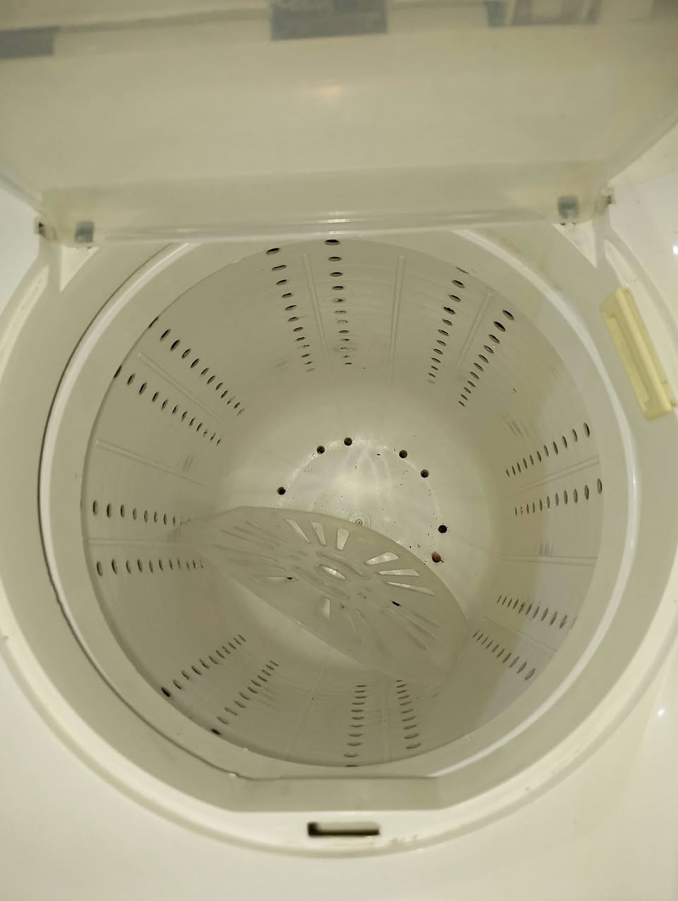 مستخدم قليل برفاب نحاس ماطورات  اصلي الغني بالمتانه ١٥ ك 80الف مع التوصيل بغداد فقط  شرط تغسلي وتقتنعي يله تاخذيهه نضافه فول مراسله الصفحه او الاتصال ***********عنوان بغداد الشعب  تصفيه محل
