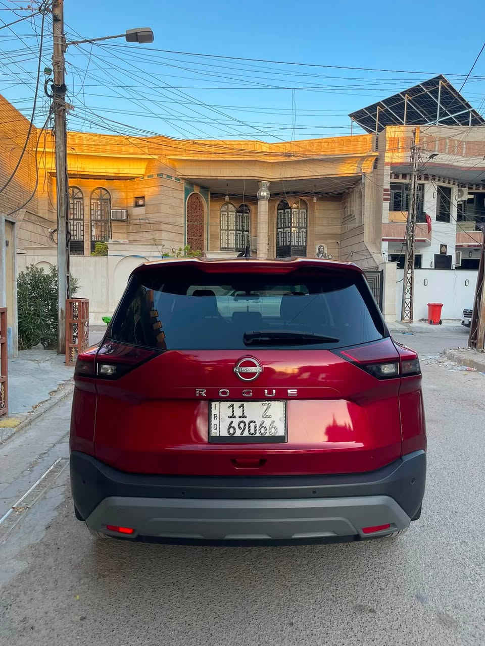 للبيع فقط
نيسان روج 2023 S 
رقم بغداد 
مكفولة كفالة عامة من الصبغ والبارد 
حادثها بالمنشور 
دعامية نفسها راجعة 
ماشية 22ميل 
السعر ١٤٥ وبيها مجال بسيط حك جيتك 
رقمي ***********
 بي واتساب وموجود ماسنجر
