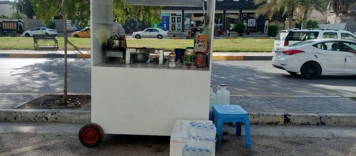 سلام عليكم بسطية شاي للبيع مستخدمه شهر بعدهي جديدة كامله غراضهة للتواصل على هذا الرقم 
***********
