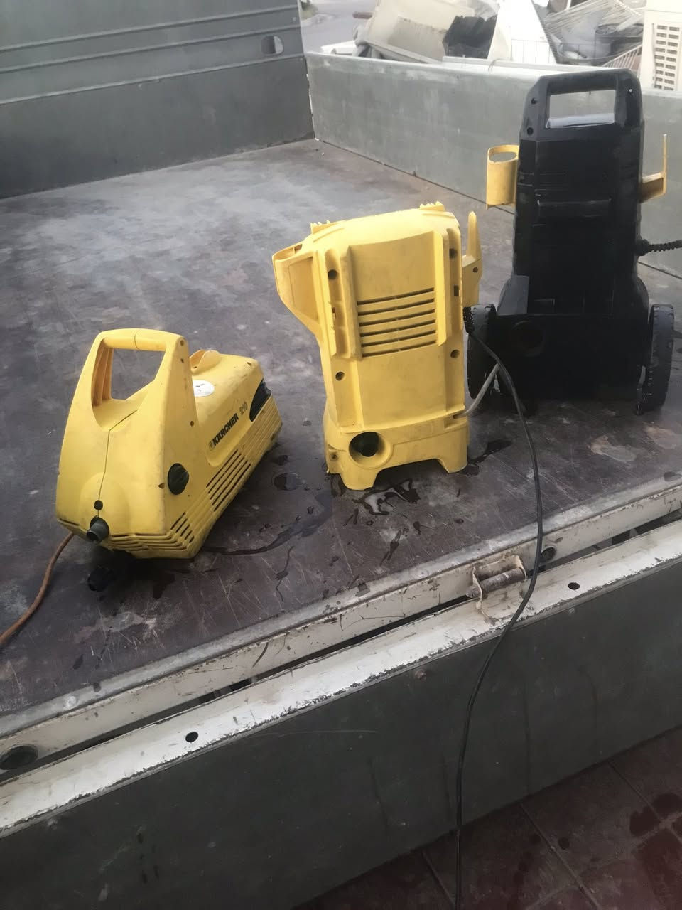 السلام عليكم 
فارات كارشر ماطور شغال بس بيهن خلل ابيع فحم الي يفيدنه يخلي سعر وبالخير عليه مكاني بغداد


**إذا كنت صاحب هذا الإعلان وتريد حذفه لأي سبب، رجاءا أرسل رسالة إلى الدعم الفني**