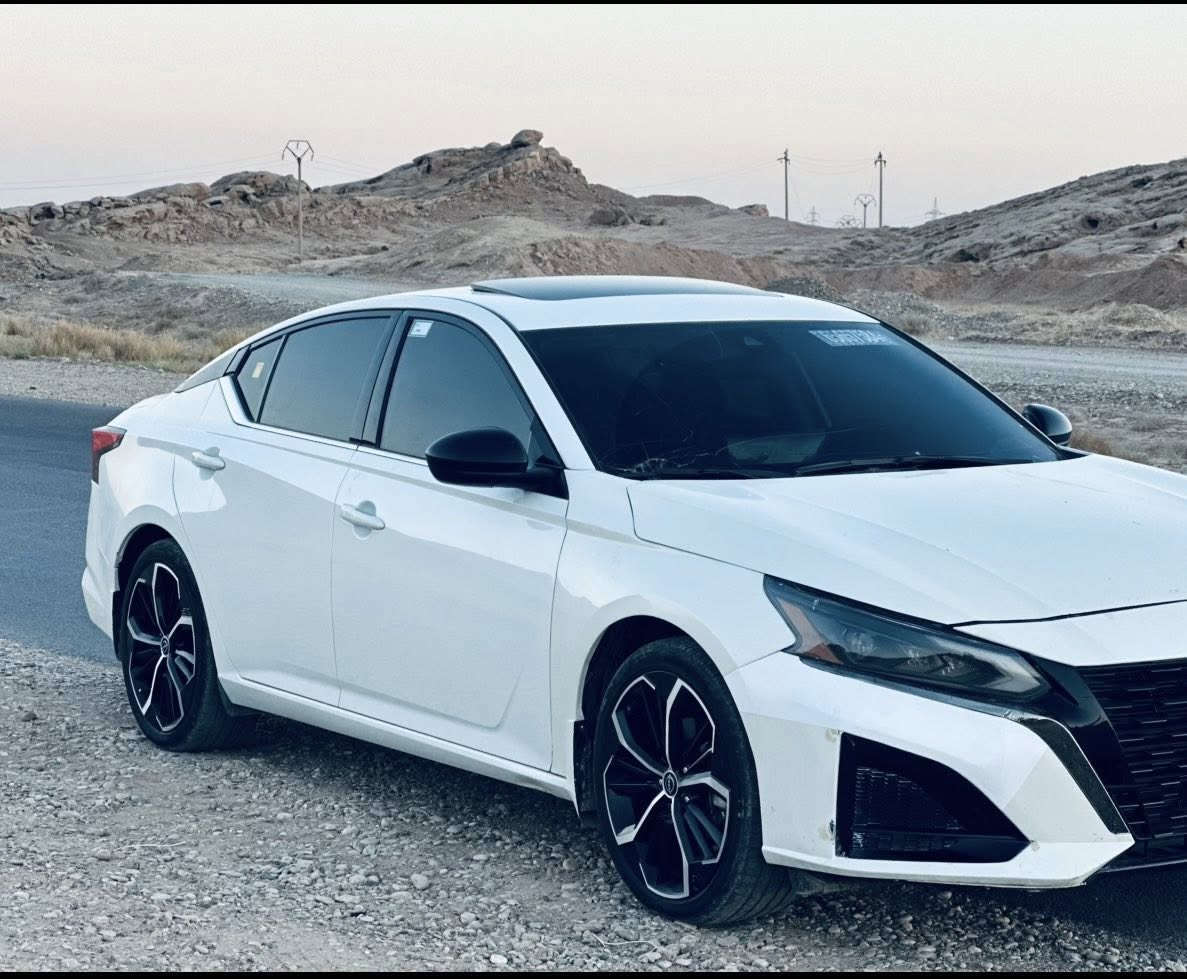 نيسان التيما 2024 امريكي
SR + بلاس 
-حساس مري
-رادار امام + خلفي
-شاشه كبيره
-فتحة سقف
-تدفئة كشنات
-تحكم ستيرن
-ويل ختم sr
-3 انظمه قياده سياره دبل بصمه 
وبيها هواي مواصفات معروف البلاس
الضرر جاملغ امامي صفحه سكن صبغ  
السياره ماشيه 20 ميل 
رقم بغداد جديد  بأسمي 
‏￼ بيع مستعجل سعر مناسب ￼***********
