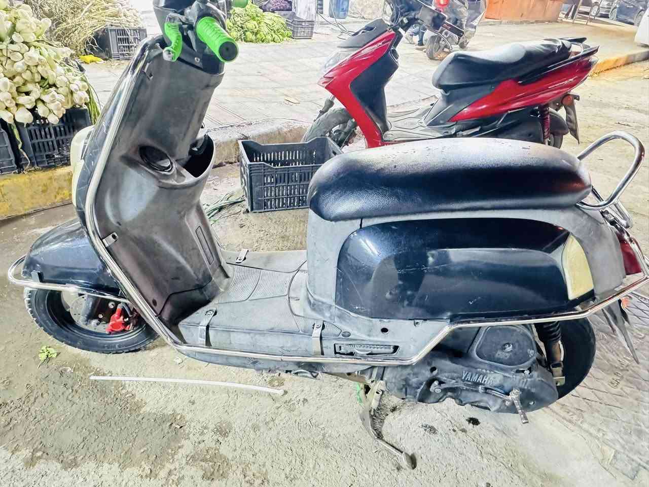 سلام عليكم دراجه بوليسي 120 مابيه اي نقص مفوله كله للاخير تفحص وتترحملي وتروح السعر 800 وبيه مجال حك الجيه *********** صاحب الدراجه ع رقم فقط
