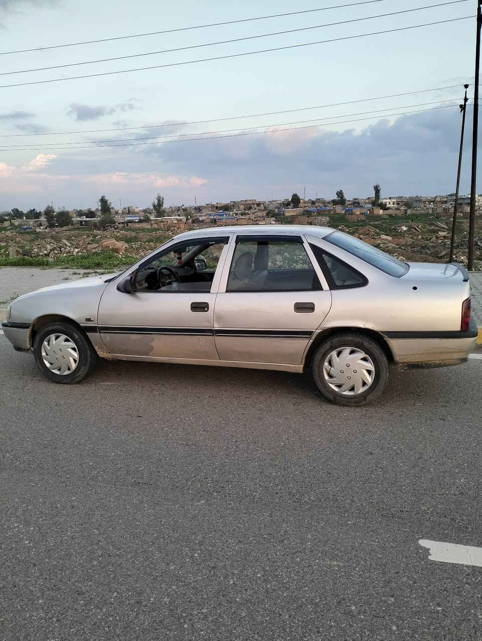 سلام عليكم 
سياره للبيع فكترا 20
سنويه 2029
صبغ جماليه 
موديل 1991
شرط تحويل 
سياره كله شرط رقم سليمانيه 
للاتصال فقط ***********
