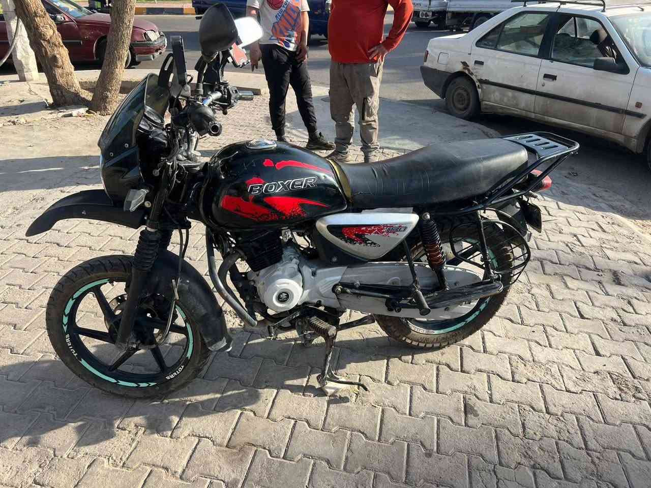 بوكسر ٢٠٢٢ رقم وسنويه بغداد دراجه جديده مابيها اي نقص 
السعر مليون و٩٠٠ 
مكاني شارع حيفا 
***********
