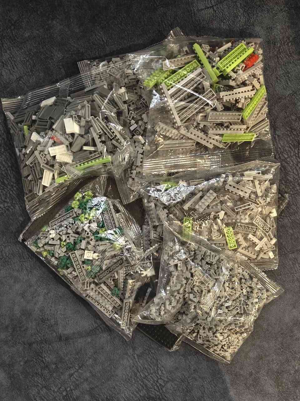 ليقو على شكل برج ايفل
السعر 15


**إذا كنت صاحب هذا الإعلان وتريد حذفه لأي سبب، رجاءا أرسل رسالة إلى الدعم الفني**