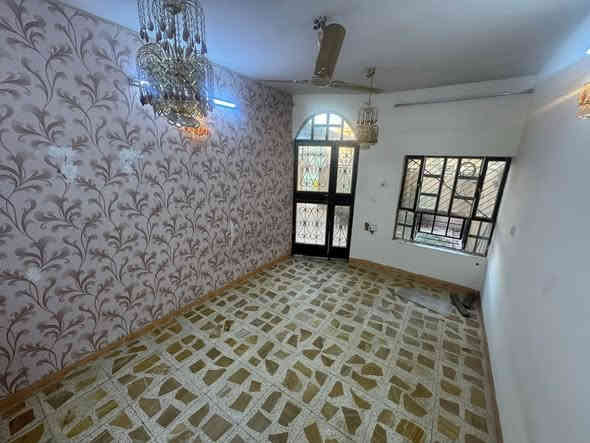 #للايجار 
: شارع القدس ( خلف كوفي الجادرية) 
#اعلان  دار للايجار 150م
#السعر 500 الف 
مطبخ + استقبال + هول داخلي 
+ غرف نوم عدد (1) + صحيات +كراج +حديقه
العنوان : شارع القدس ( خلف كوفي الجادرية) 
***********📞📞
