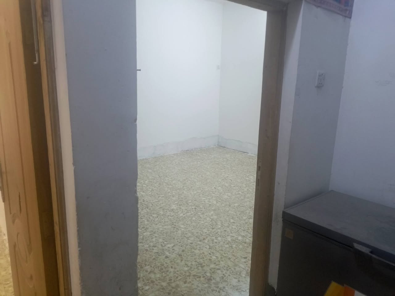 يالله دار  البيع زراعي ❤طابقين  المساحه 110متر🏣
العنوان كوفه حي ميسان قرب مجمع جوهوت سواق الصطوره 

طابوزراعي سند 25قرار محكمه. 

يبعد عن شارع العام 200متر 

أساس صب سقف صب  بناء جيري البيض مالت كربلاء

طابق ألول يحتوي ع غرفتين 2وصاله   وستقبال ومطبخ  وتخاريج داخليه وخارجيه 

وفوك غرفه  وصطح 

الستفسار تصل ع رقم ***********وتساب. يوجد كافت

 المساحت الزرعيه
