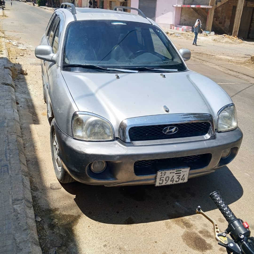 سنتافيه قصة 
موديل 2005 تسجيل 2021
محرك 16 بلورق
أربع دواليب جداد 
اتوماتيك وشاشة 
فرش جلد 
السيارة مابتحتاج ليرة
للتواصل أبو حسن 
0988235806


**إذا كنت صاحب هذا الإعلان وتريد حذفه لأي سبب، رجاءا أرسل رسالة إلى الدعم الفني**