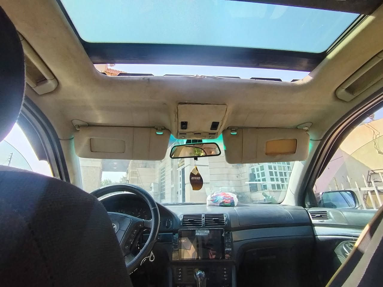 بي ام صقر موديل ٩٧ مسكر بدون صبغ بدون ضرر ع وضعها فقط جراد قماره وجنطه بسيط حداديه جديده محرك كير خير من الله سنويه ٢٠٣٠ تحويل ثاني يوم السعر الاتصال على الرقم مكان السياره الأنبار ***********
