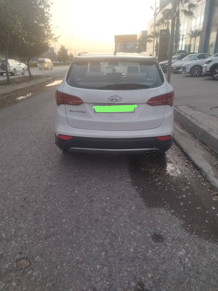 هونداي سنتافي خليجيه 2014
مكينه  2400  نه كراوه ته وه 239 هه زار رويشتوه 
ئاوينة كه ربائيه له كه ل اشاره
كشن جلد 
حه وت نه فريه 
ته حديد سرعه و مود له سوكانه
سستم ايكو يه بو به نزين 
تبريد مركزيه 
كاميراو حه ساسي دواوه 
برده ي دواوه
تايه 19
سياره كه بيه صبغه خاوينه 
ته عديل ساردي تيدايه كه مه 
زماره ي سياره كه هه وليره نويه كرايته وه هه تا سالي 2028 
نرخي 193 ورقة معاملة
به ناوي خومه به شه رتي ته حويل
زماره ي ته له فون 
*********** أربيل, العراق
