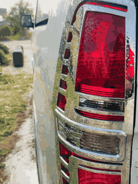 السلام عليكم
ستاركس ٢٠٠٩ قادسيه نكليزي بسمي تحويل ثاني يوم 
محرك مجفت قبل شهر لا تنقيص ولا تبخير 
عينه و صينيه جدد
بم مجفت جديد 
السياره كفاله من الصبغ و المعجون 
بيه شخوط و رصعات مال شارع 
الشخوط مشرهن بل صوره 
تبريد فريز مامي خلفي راتيتر كبريسر. نهيته الصيف شاده
بس غاز من فتحت مكينه مفتحو 
كهربائية كله شغاله 
مكان السياره بغداد محموديه 
السعر١٢٠ وبيه مجال حك الجيه  فقط بيع
*********** 
إذا ما عجبك المنشور اعبره
