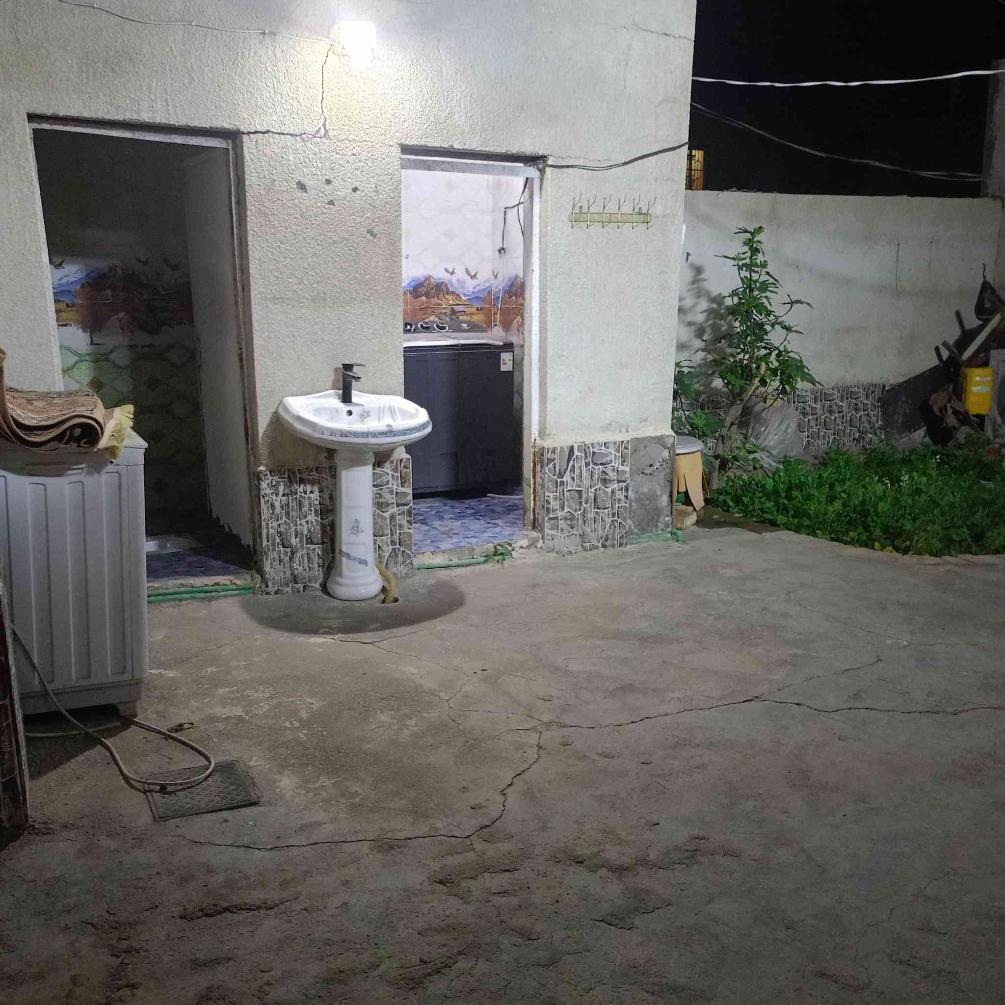 بيت للبيع طابو صرف بناء قديم المساحه 161 الواجهه 7والنزال 23 العنوان التفيج قرب مدرس الدار البيضاء 
التواصل ***********
