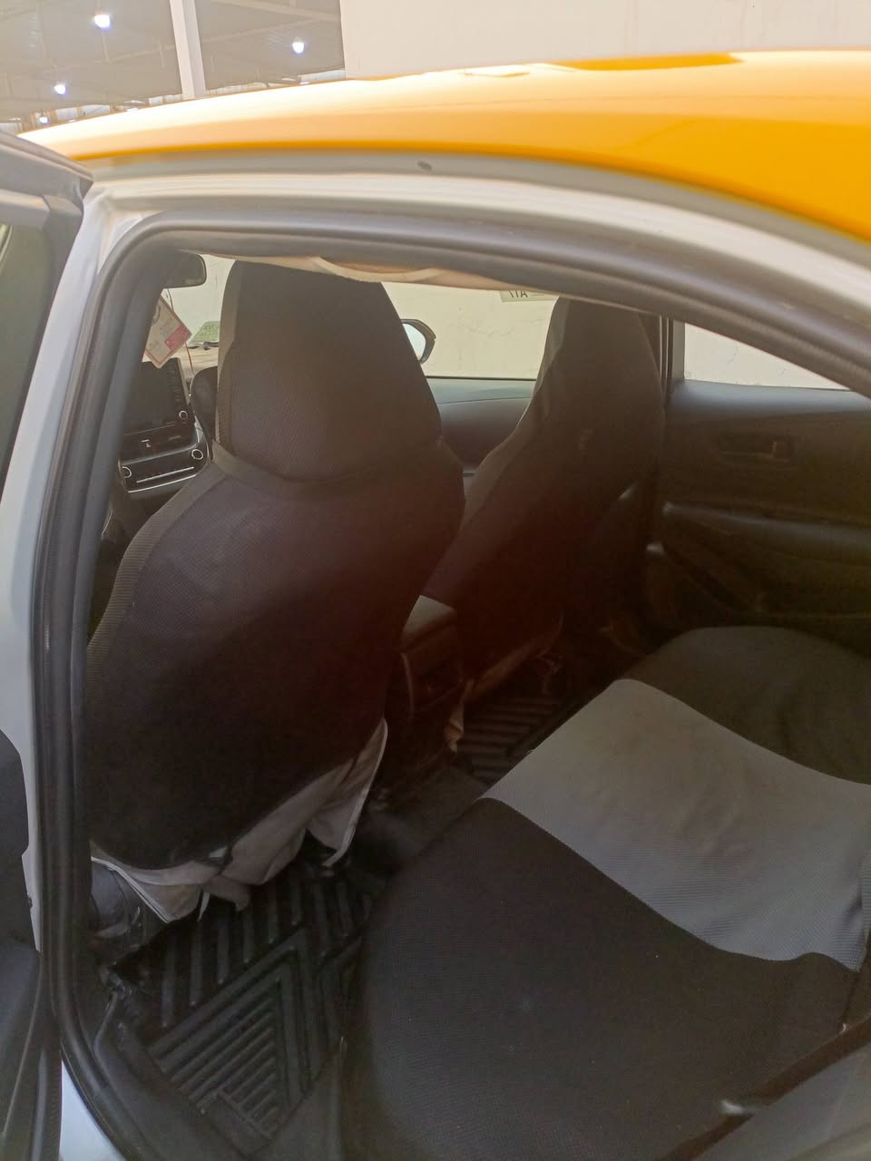 تكسي البيع موديل 22 ضرر بونيد فقط غاز بانزين تريد وكاله تريد تحويل شرط كير ومحرك دفتر بانزين السعر 175وبيه مجال الاتصال على رقم ***********
