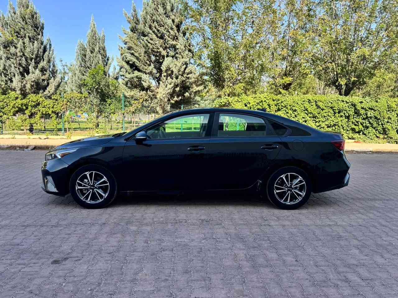 كيا فورتي موديل 2022 موصفات ويل كب و شاش كبير و ردارت امام و خلفي و جنبي ضرر جاملغ و باب سايق بدون دوخل و بدون ايرباك سعره سيارة 140$ مجال مكان سيارة عقره رقم تلفون كورك وتساب *********** دهوك, العراق
