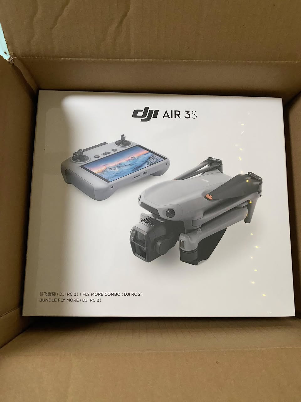 اليوم نسولف على القطع التكميلية الاحترافية للدرون كلهم متوفرات وعليهم (عرض يمي جوه🔥) السوك وقطع محدودة 
Goggles n3 و rc motion و fpv 3

وكذالك المستخدم النظيف عندي 
يتوفر avata2 و mini 5 و 4 ثنينهم كومبو بلس غراض كاملة و air3s و air2s مع كونترول شاشة rc2

قطع محدودة للحجز التواصل : *********** 
ورابط مباشر للواتس wa.me/9647760991220
