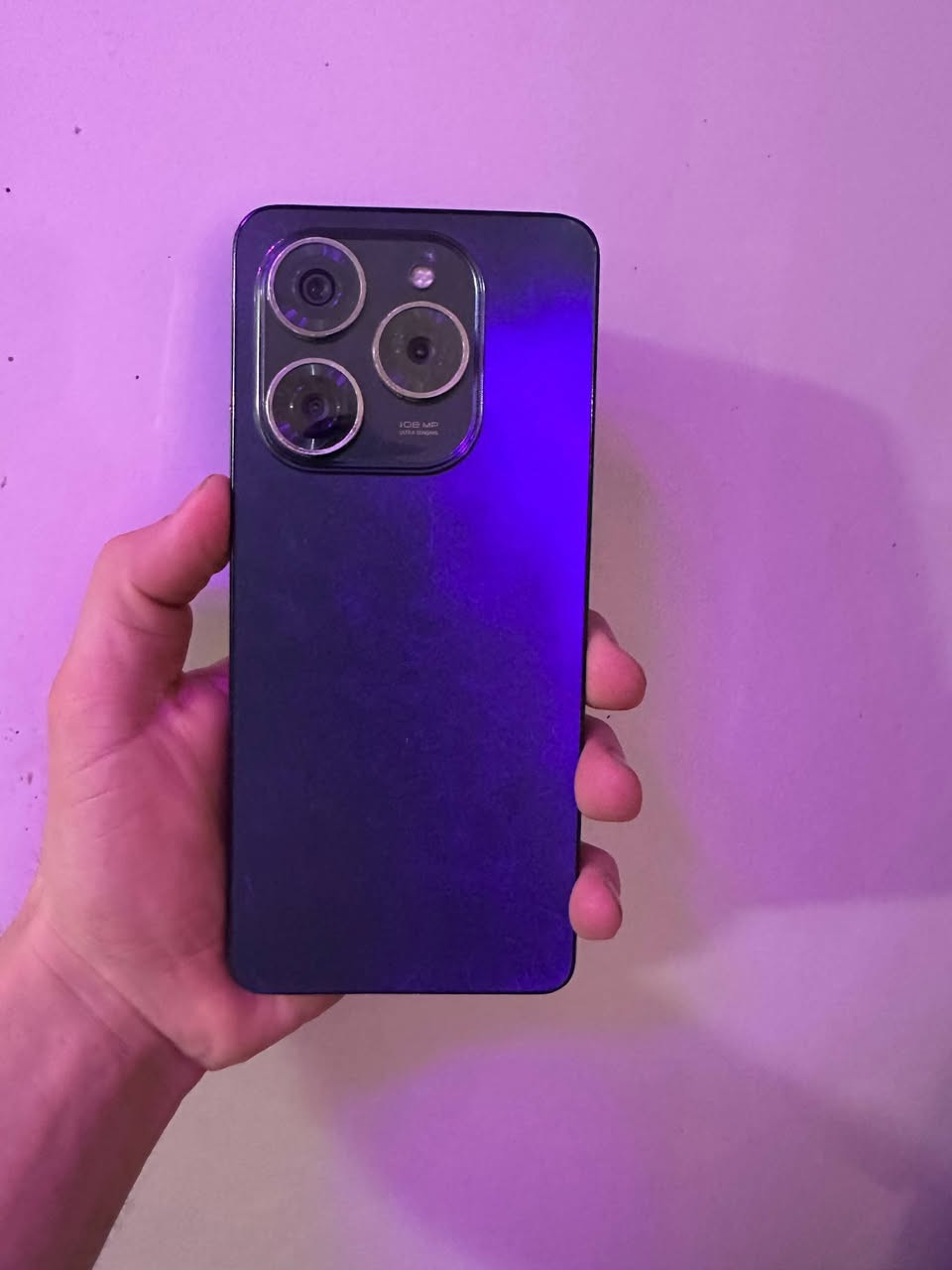 جهاز TECNO SPARK 20 Pro ذاكره 256مكانه كوت سعره 140بس سماعه مال اتصل ما تشتغل شراي اتصل ***********
