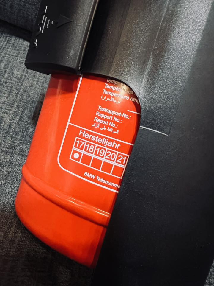 السلام عليكم طفايه وكاله Bmw 
البيع ١٢٥ وبيها مجال 
***********
