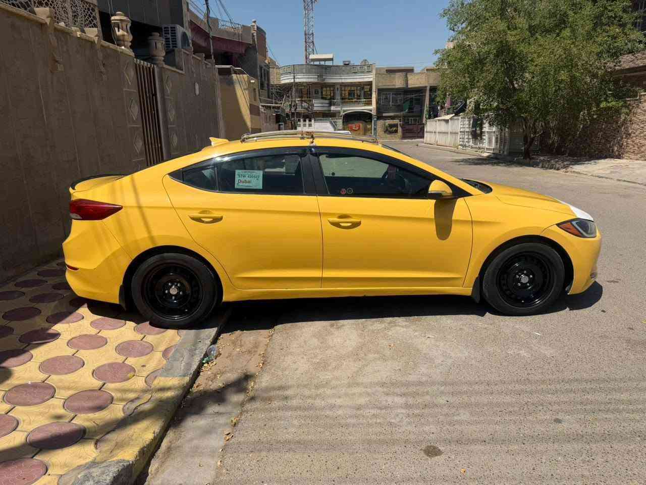 السلام عليكم هونداي النترا موديل 2017 حادثها مرفق بل منشور السياره جديده و جاهزه
تبريد ثلج 
تدفئة تبريد كشنات 
هيتر استيرن 
حساسات خلفيه 
كامرا دواره شاشه كبيرة 
منضومه زنون 
رقم بغداد  بسمي تحويل ثاني يوم مصفره هيئة غرامات السياره كير مكينه صدر امامي خلفي تخم تاير جديد تبريد ثلج محرك 2000 دوش 
مكان السياره بغداد الرصافه  االهاتف***********
