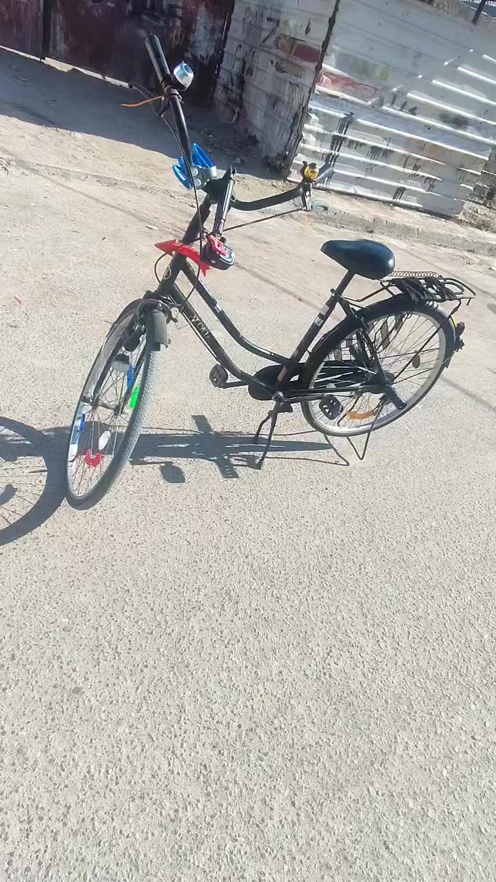 بايسكل بناتي حجم 26 بايسكل نظيف سعره خاص والشراي يدخل خاص 🫡🖤


**إذا كنت صاحب هذا الإعلان وتريد حذفه لأي سبب، رجاءا أرسل رسالة إلى الدعم الفني**