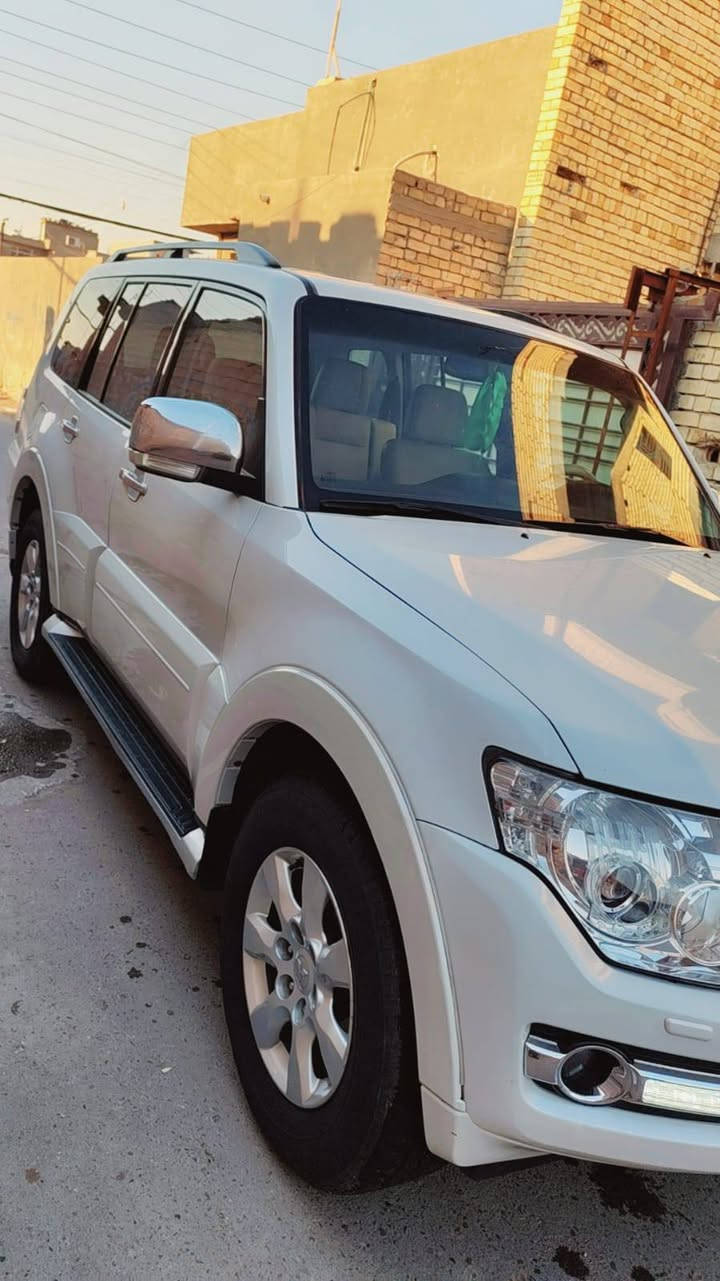 السلام عليكم للبيع باجيروا موديل 2015 حبتور اصلي  فول مواصفات رقم دهوك بأسمي سنويه سياره كلشي جديده وكامله من كل النواحي تخم تاير جديد صدر جديد كير ومحرك مكفول وكهربائيات كله شغال  بيه صبغ الباب الي بصف السائق مع رش كلير الي وراه شويه فقط وكل شي موضح بالسونار السعر ١٦٥٠٠ للاتصال ابو زهراء ***********  مكلف بالنشر مكان السياره بغداد
