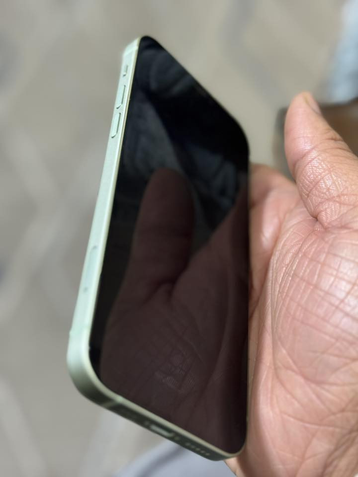 سلام عليكم 12عادي ذاكره 128 بطاريه 80
جهاز فيس إيدي واكف فقط وتر كلشي مامبدل سعر جهاز 250
مكان مدينه الصدر 
***********
