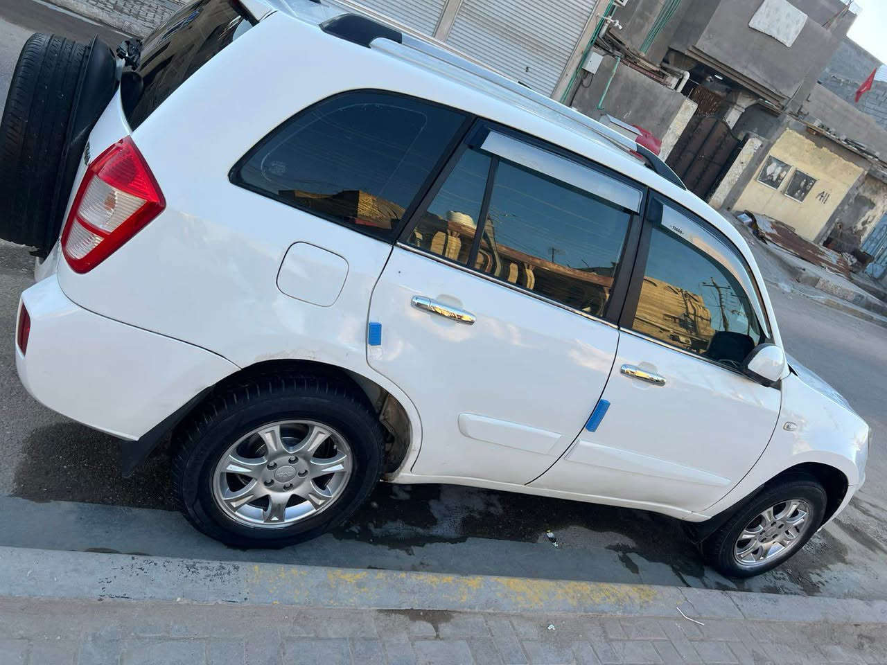 سلام عليكم سياره تيكو مديل ٢٠١٥ سياره كفاله من ضربه وتبديل بيه الكاط خياسات كير مكينه تبريد حداديه تخم تاير خير من الله سياره حره مصفره قرامات مكان سياره بصره حي الحسين سعر السياره ٥٣ وبيه مجال رقم الهاتف *********** البصرة, العراق
