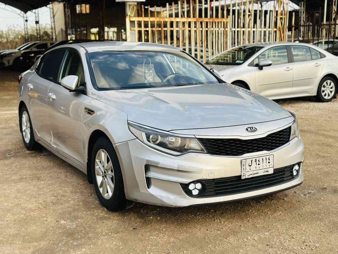 يالله كيا اوبتيمه خليجي موديل 2017  مرقم بغداد
محرك 2400 كير محرك شرط مامفتوح ضرر صبغ جاملغ وباب كلير سياره جديد حداديه جاهزه عداد 144 km مداور ثاني يوم 
عنوان السماوه الرميثه معرض شعاع الفرات الاستفسار *********** واتساب ***********@
