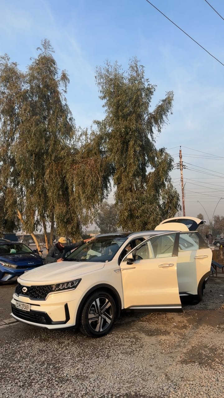 سورنتو  2021 فول للأخير 1/1 اعلى مواصفات مكفولة من الصبغ والتبديل والكير والمكينة بيها بارد بسيط و رصعات مال شارع رقم بغداد الجديد بأسمي تحويل مباشر نفس اليوم
ماشية 71 وقابل لزياده
*فور ويل
*6 سلندر
*بانوراما
*لد نهاري امامي
*كير ماوس
*هاند بريك دكمة
*الاضواء الداخلية لدات لمس
*ترحيب عند الاقتراب
*أربع كاميرات 
*حساس امامي خلفي
*قيادة ذاتية
*كشنات جلد
*كشنات كهرباء
كشنات تدفئة تبريد
*اربع وضعيات قيادة
*مخارج شحن كل الكشنات
*5ويل
*7راكب
*بصمة تشغيل وابواب 
*شاحن لاسلكي
*تشغيل عن بعد 
*نظام الملاحة 
*شاشة كبيرة أصلية 
*4 دسك
*فتح صندوق كهرباء
*لايت زنون 3عدسات LED
*بگ لايت LED
*قبضات ابواب المنيوم
*ماسحة خلفية
*شاشة Apple car play
*كاميرا خلفية دوارة وي الستيرن
*ميموري
*مثبت سرعة 
*نظام نزول المنحدرات 
*ويل كب حجم 19
*تصعيد الجام بالبصمه
*لد داخلي بلادي الوان متغيرة
*تبريد لمس
*بصمتين وياها
*اوتو هولد (عند الوقوف دون الحاجة لوضع القدم على المكابح يقفل تلقائياً ويفتح عند الضغط على البانزين)
السيارة صدر وبوليش وكاملة 

 

السعر 278 وبيها مجال بسيط

للاستفسار التواصل واتساب وخط متوفر ممتواجد عل فيس
جميع التفاصيل مذكورة رجاءً فقط الجاد بالشراء يتصل 
العنوان ديالى بعقوبه 
***********
