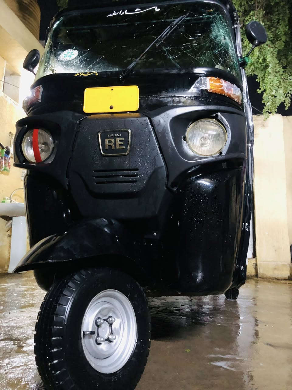 السلام عليكم تكتك مديل ١٧ تكتك حلوه تخم تاير كهربائيات شغاله مكينه خير من لله اكسن بي ونه بسيطه وراقه المصطفى كامله ٧ سعر ٣٥٠٠ وبيه مجال مكاني زعفرانيه رقمي ***********
