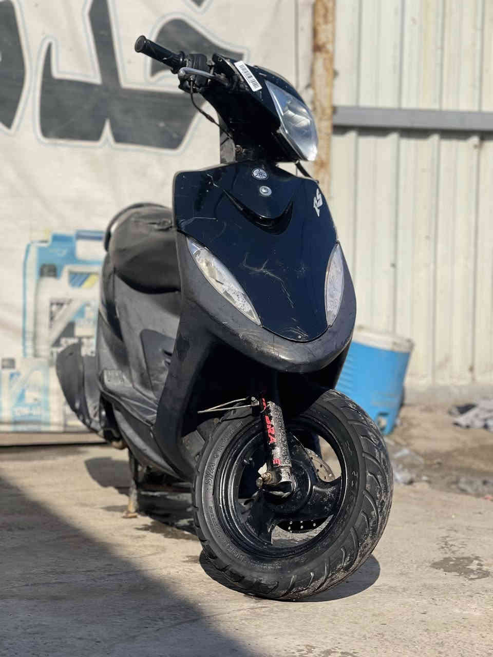 السلام عليكم دراجه ماكس عدله مكفوله من كلشي نقصه بس دشلي مال سلف مكينه شرط النعومه والشلعه بعدهي ابملحه المكينه كفرات اصليه دراجه ملحه كهرباءيات كله شغاله السعر 700وبيه مجال بصيط مكاني بغداد الخطيب الزراعي رقم ***********المو شراي ليخابر
